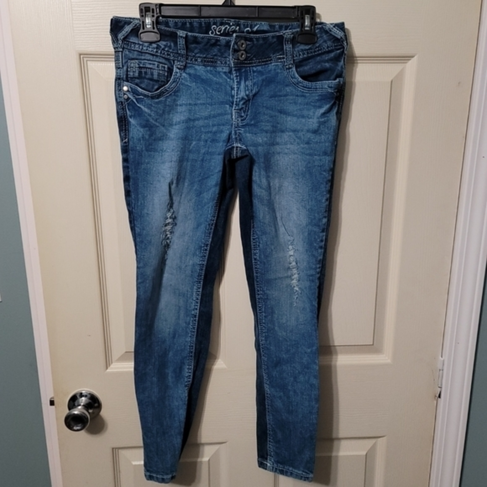 2 Pairs Of Jeans Series 31 & Blue Spice Women's 7 Good‎ Condition.